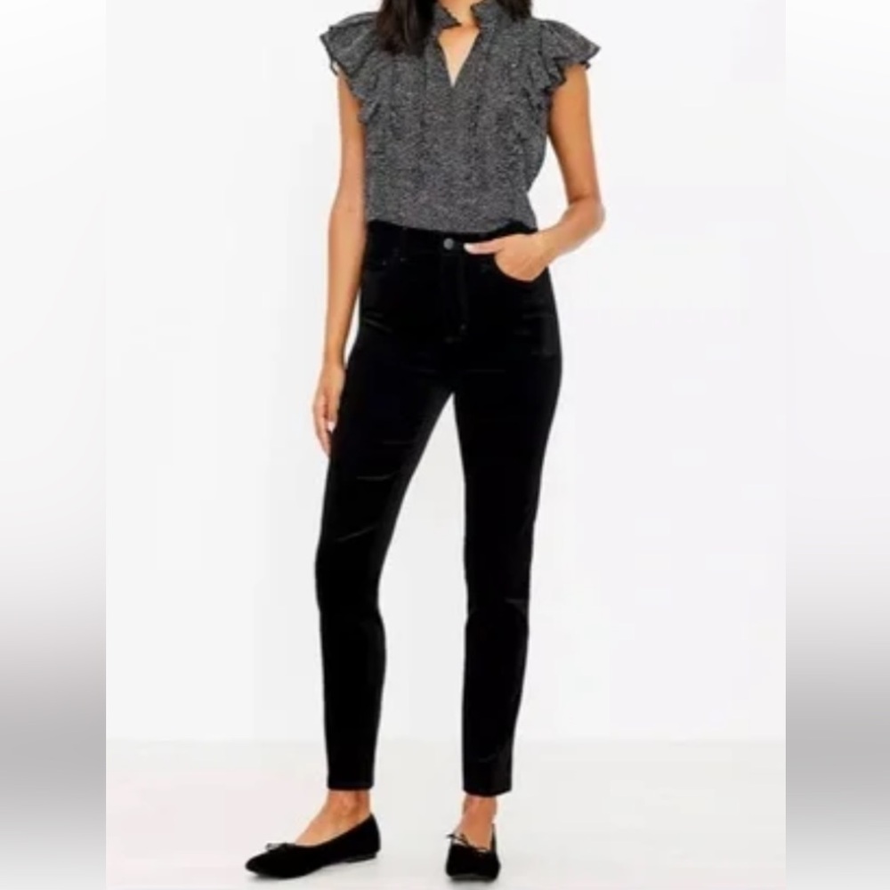 Loft black velvet velour pants slacks trousers modern skinny size 6 EUC